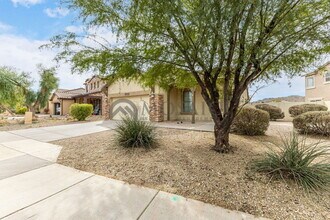 18545 W Paseo Way in Goodyear, AZ - Building Photo - Building Photo