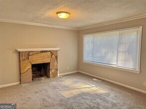 1589 Pinehurst Dr SW in Atlanta, GA - Building Photo - Building Photo