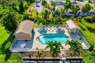 16840 Sanibel Sunset Ct in Ft. Myers, FL - Building Photo