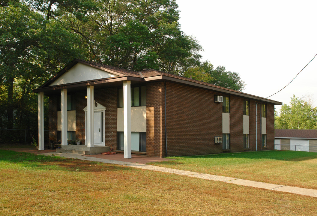 Butterfield Commons in St Francis, MN - Building Photo