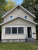 503 Spicer Street in Akron, OH - Building Photo