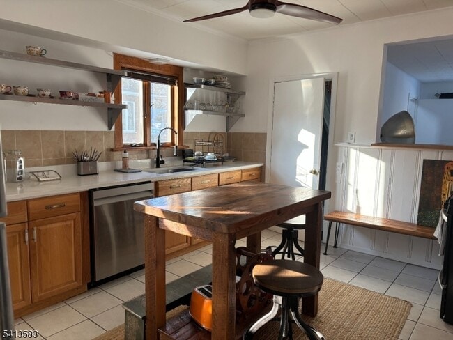 32 Pitt St in Bloomfield, NJ - Building Photo - Building Photo