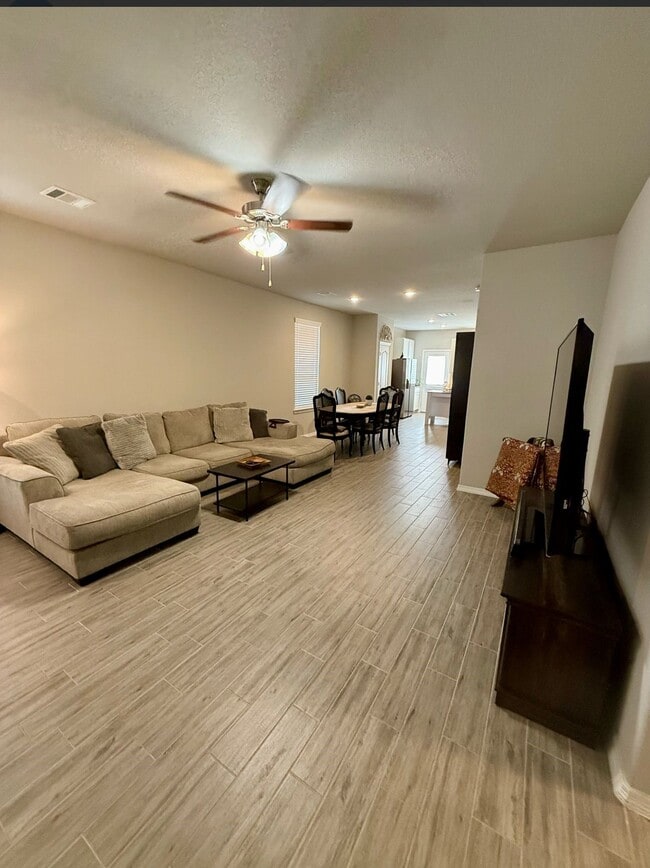 property at 834 Redinger Ridge Dr