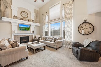 1815 Mountainview Ct in Florence, KY - Building Photo - Building Photo