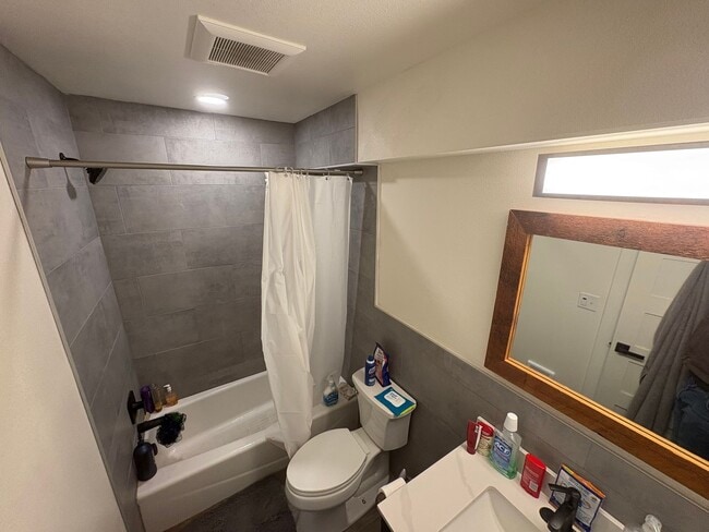 216 E 7th St in Moscow, ID - Building Photo - Building Photo