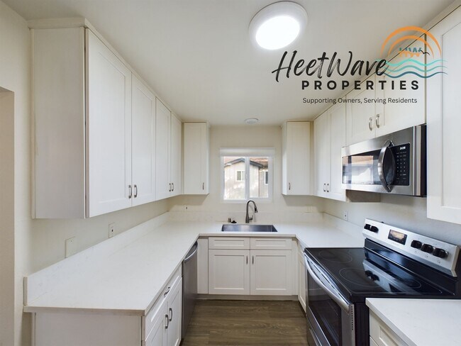 683 S Lincoln Ave in El Cajon, CA - Building Photo - Building Photo