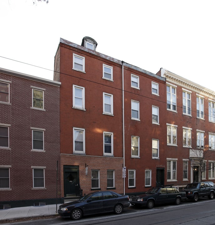 303-305 S 11th St in Philadelphia, PA - Foto de edificio