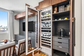 10 Taber St in Boston, MA - Building Photo - Building Photo