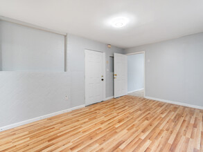 2907 Central Ave in Union City, NJ - Building Photo - Interior Photo