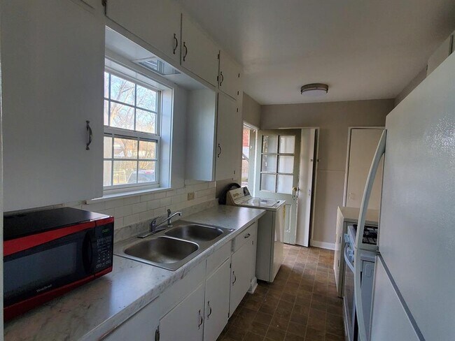 2308 8th St in Bay City, TX - Building Photo - Building Photo