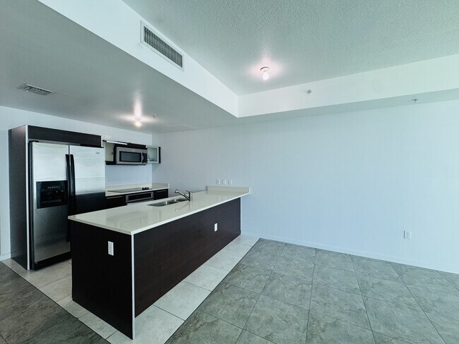 property at 1900 N Bayshore Dr