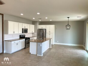 21288 E Via Del Sol in Queen Creek, AZ - Building Photo - Building Photo