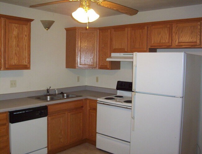 3319-3323 S Fairway Ave in Springfield, MO - Building Photo - Building Photo