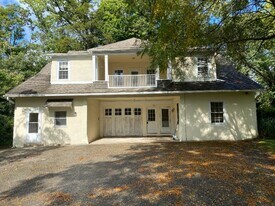 437 N Highland Ave in Merion Station, PA - Building Photo