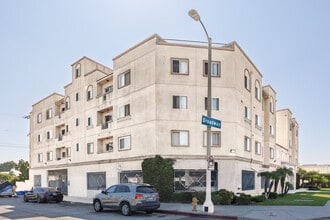 Broadway Vista in Los Angeles, CA - Building Photo - Building Photo
