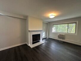 900 W Fullerton Ave, Unit 4H in Chicago, IL - Building Photo