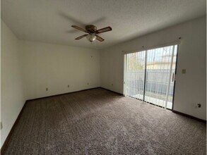 443 Blue Bird St in Apopka, FL - Building Photo - Building Photo