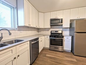 1720 Porter St SW in Wyoming, MI - Building Photo - Building Photo