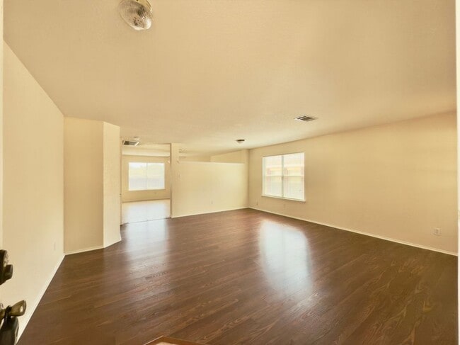 17125 Dashwood Creek Dr in Pflugerville, TX - Building Photo - Building Photo