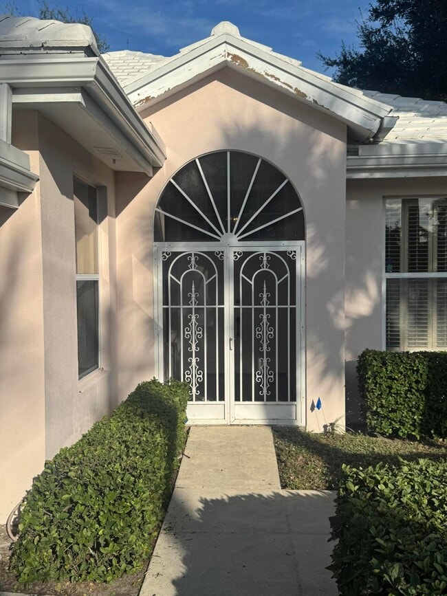 900 Bear Island Cir in West Palm Beach, FL - Building Photo - Building Photo
