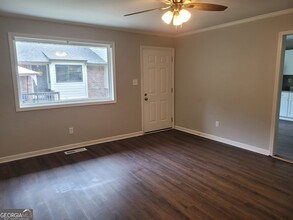 81 Hospital Rd, Unit B 2 in Newnan, GA - Building Photo - Building Photo