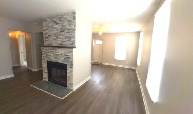 417 N West St in Plano, IL - Building Photo - Building Photo