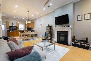 9 Worthington St, Unit 2T in Boston, MA - Building Photo