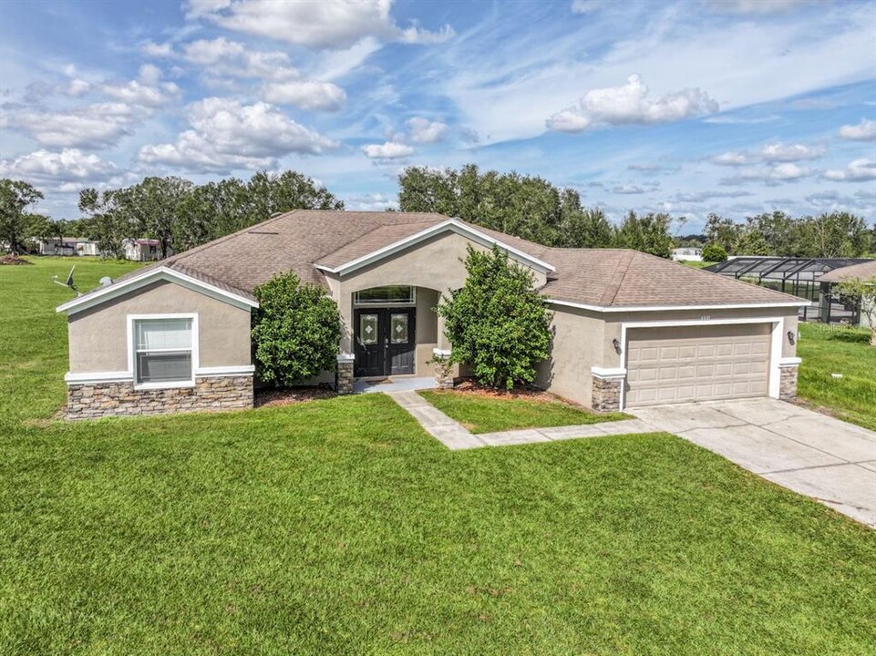 4430 Windmill Pointe Dr in Plant City, FL - Building Photo