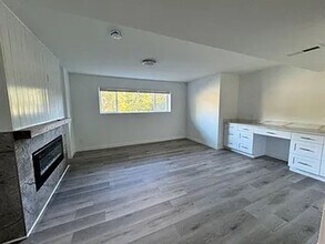 4609 146th Pl SE in Bellevue, WA - Building Photo - Building Photo