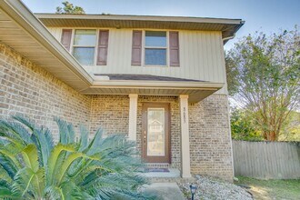 8683 Reagan Dr in Pensacola, FL - Building Photo - Building Photo