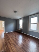 260-262 Pacific St in Paterson, NJ - Building Photo - Building Photo