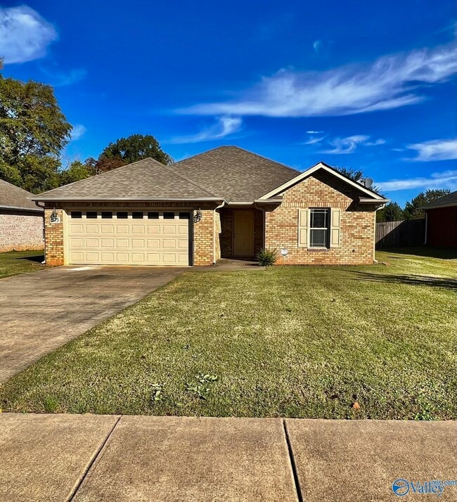 105 Summerset Ln in Huntsville, AL - Building Photo - Building Photo