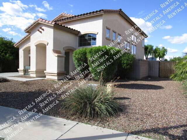 8754 W Northview Ave in Glendale, AZ - Building Photo - Building Photo