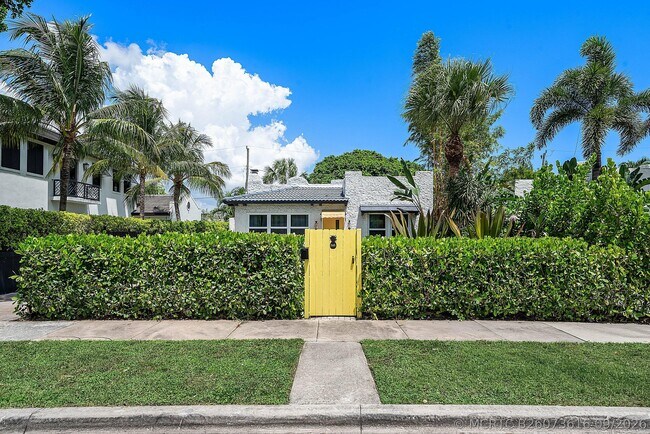 property at 525 Westwood Rd