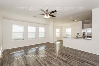 1961 Courtside Dr in Grand Prairie, TX - Building Photo - Building Photo