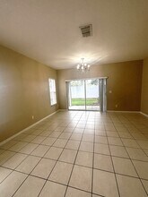 10684 Savannah Wood Ct in Orlando, FL - Building Photo - Building Photo