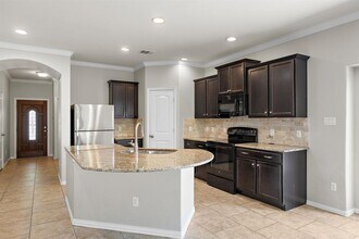 1300 Camino Ct in Leander, TX - Building Photo - Building Photo
