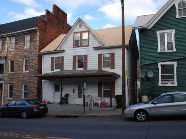 223 E Bishop St in Bellefonte, PA - Building Photo - Building Photo