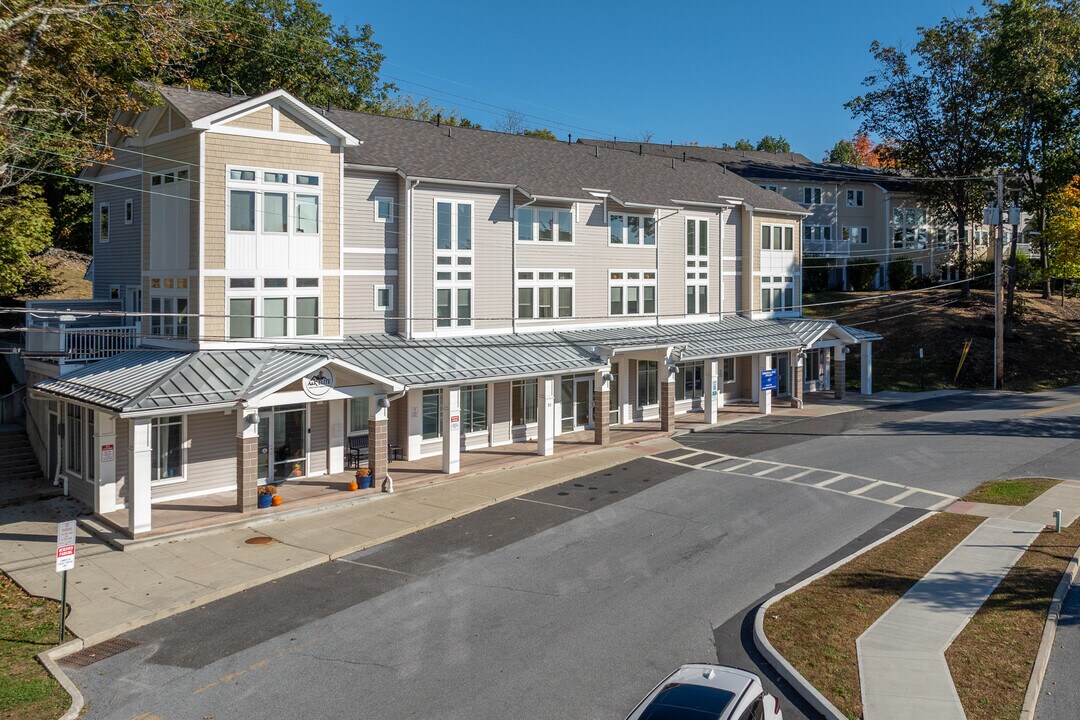 Hilltop BP4 in Poughkeepsie, NY - Building Photo