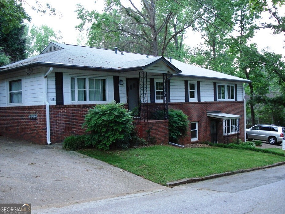 482 Magnolia Dr in Pine Lake, GA - Building Photo