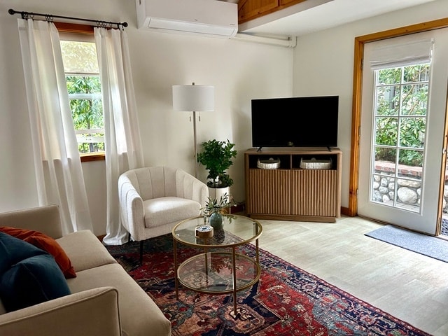 2187 Stanley Hills Dr, Unit Laurel Canyon Studio Guesthouse