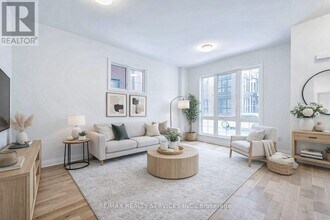 35 Alton Cres in Vaughan, ON - Building Photo - Building Photo