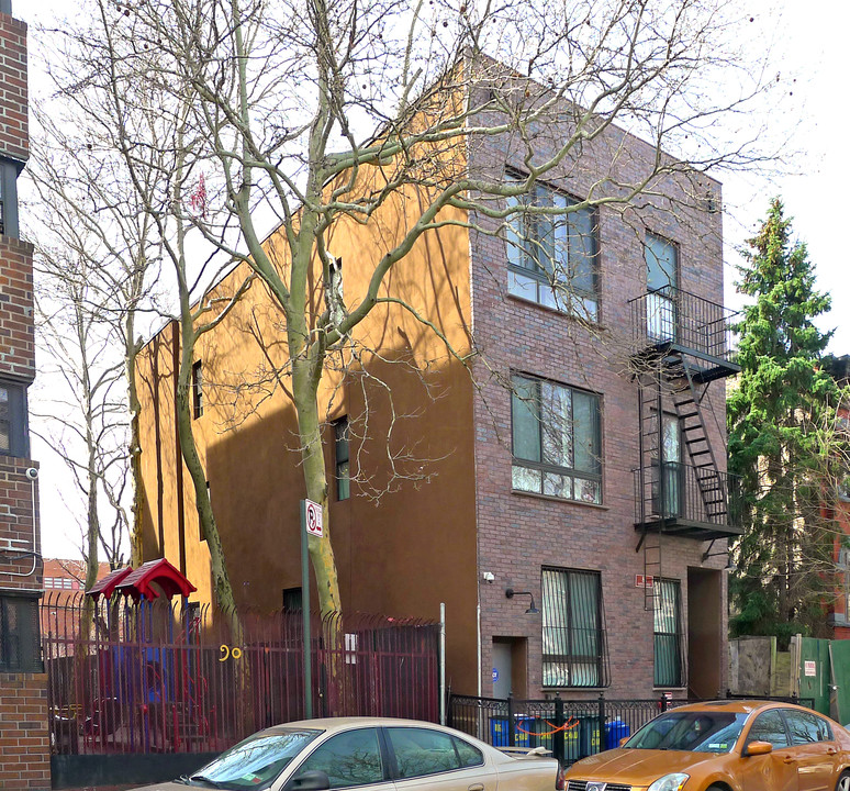 129 Chauncey St in Brooklyn, NY - Building Photo