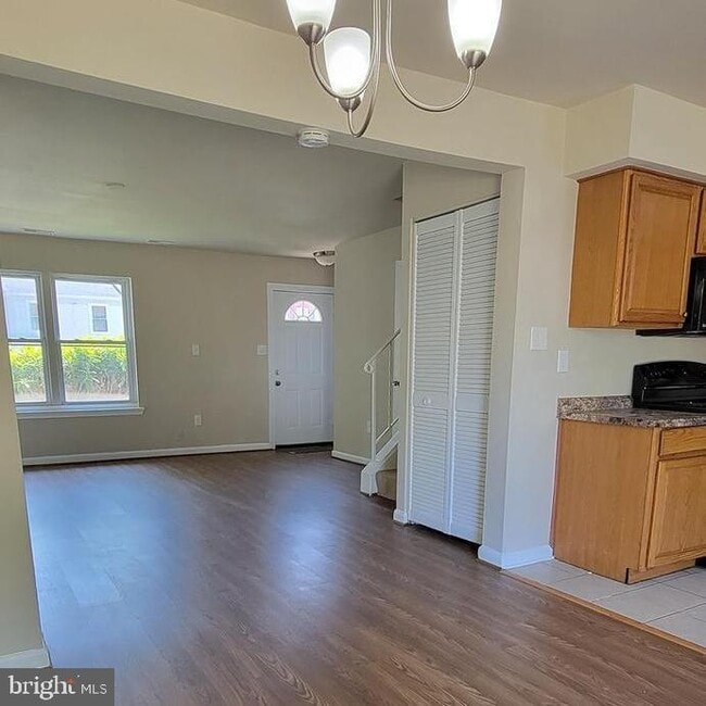 5801 Folgate Ct