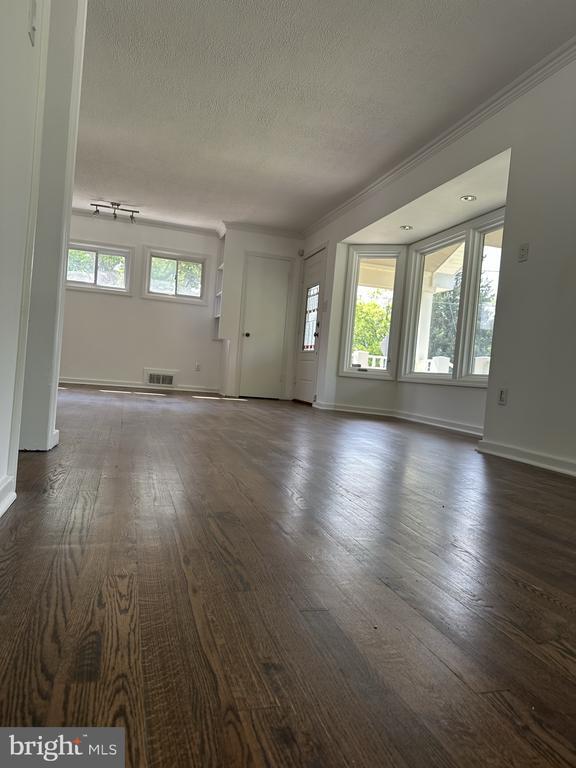 2107 Belle View Blvd in Alexandria, VA - Building Photo - Building Photo