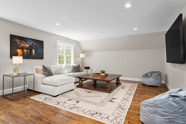182 White Oak Gap Rd