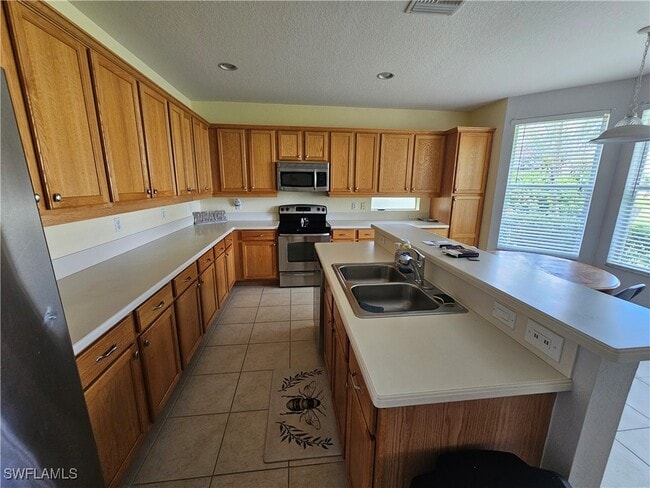 2084 Par Dr in Naples, FL - Building Photo - Building Photo