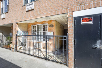 545 Gates Ave in Brooklyn, NY - Building Photo - Building Photo