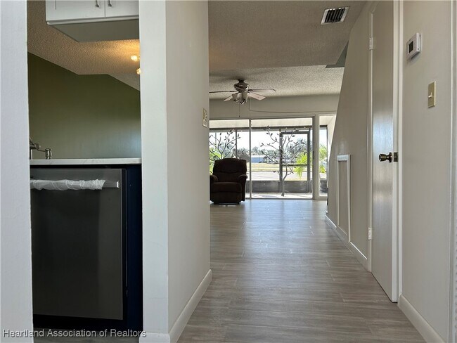 2016 Lakeview Dr in Sebring, FL - Building Photo - Building Photo