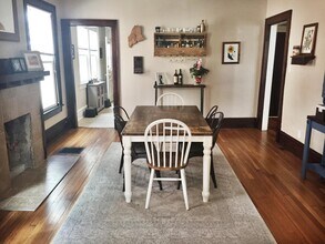 1704 Oak St in Columbus, OH - Building Photo - Building Photo